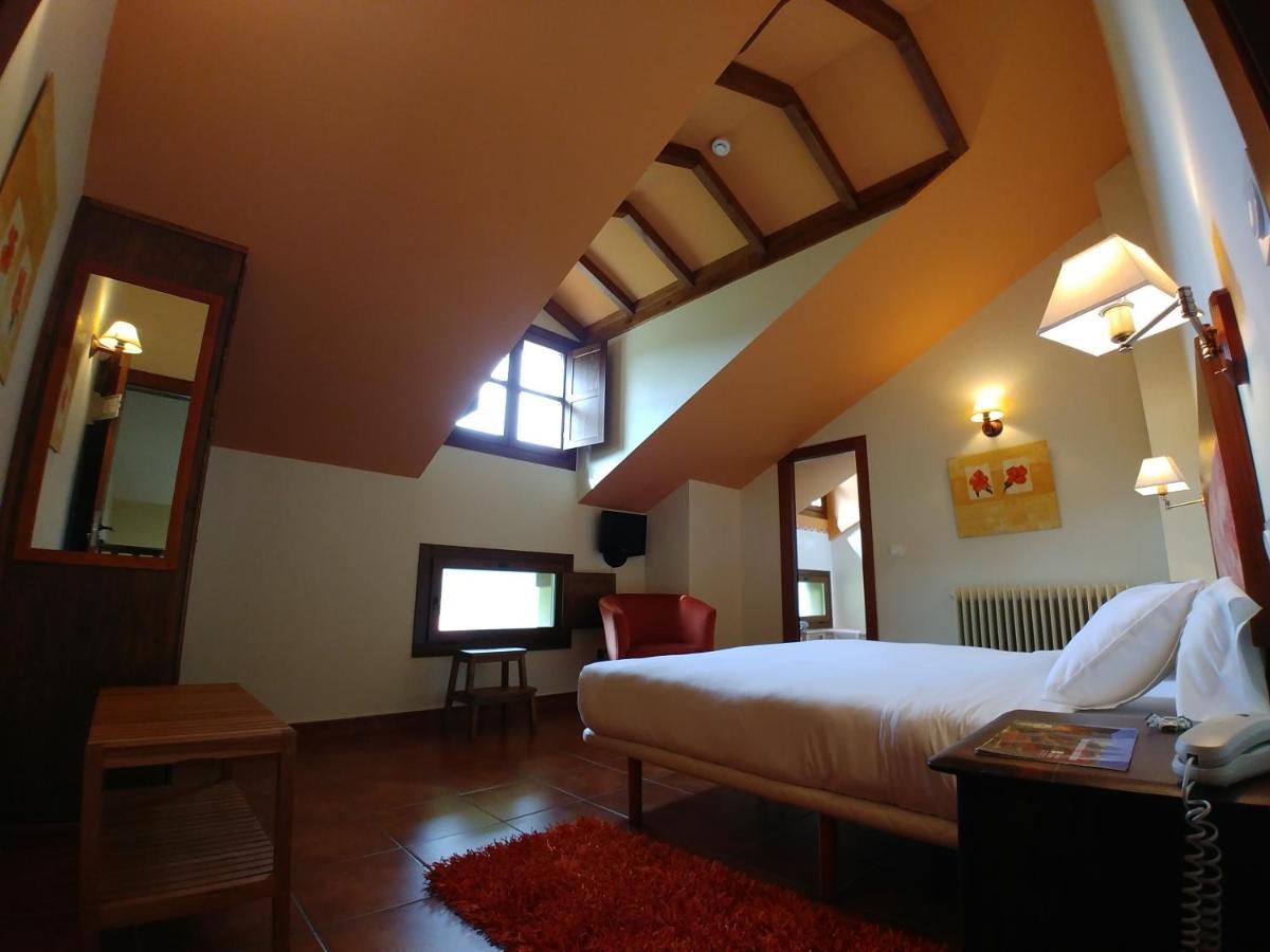 Hotel Rural Casa De La Veiga Sama Екстер'єр фото