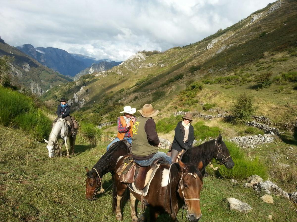 Hotel Rural Casa De La Veiga Sama Екстер'єр фото
