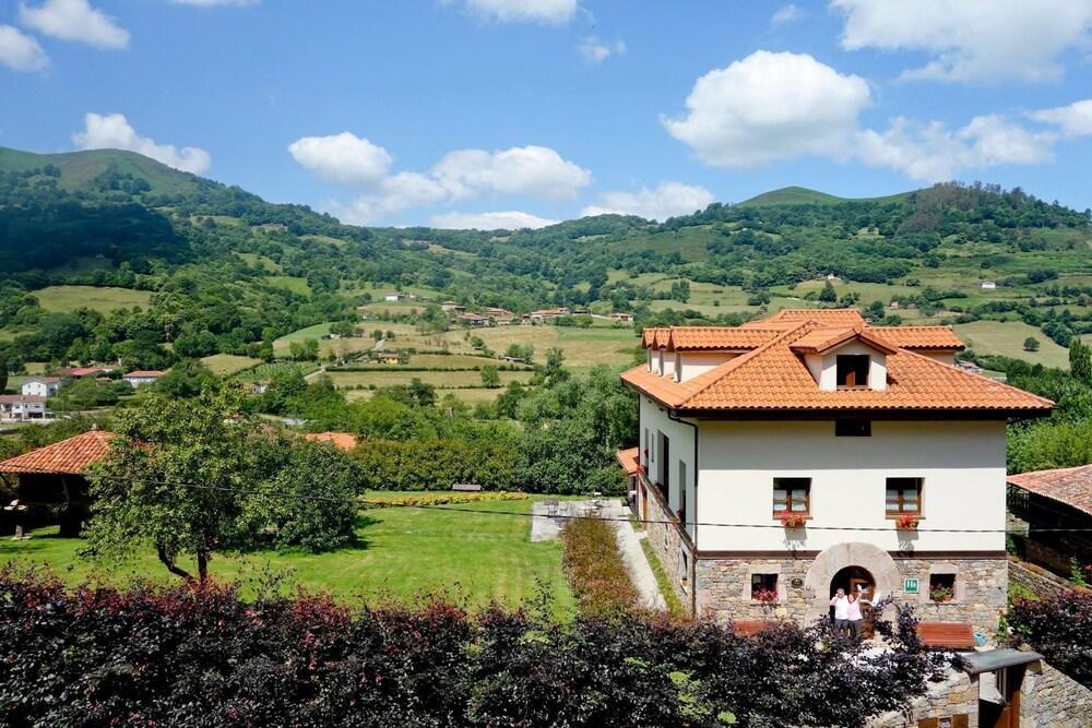 Hotel Rural Casa De La Veiga Sama Екстер'єр фото