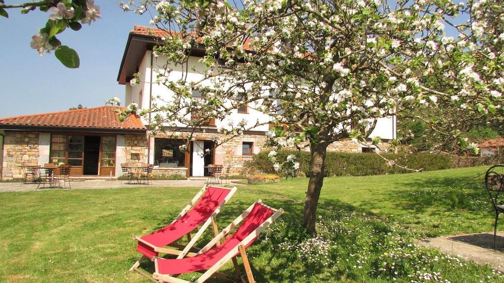 Hotel Rural Casa De La Veiga Sama Екстер'єр фото